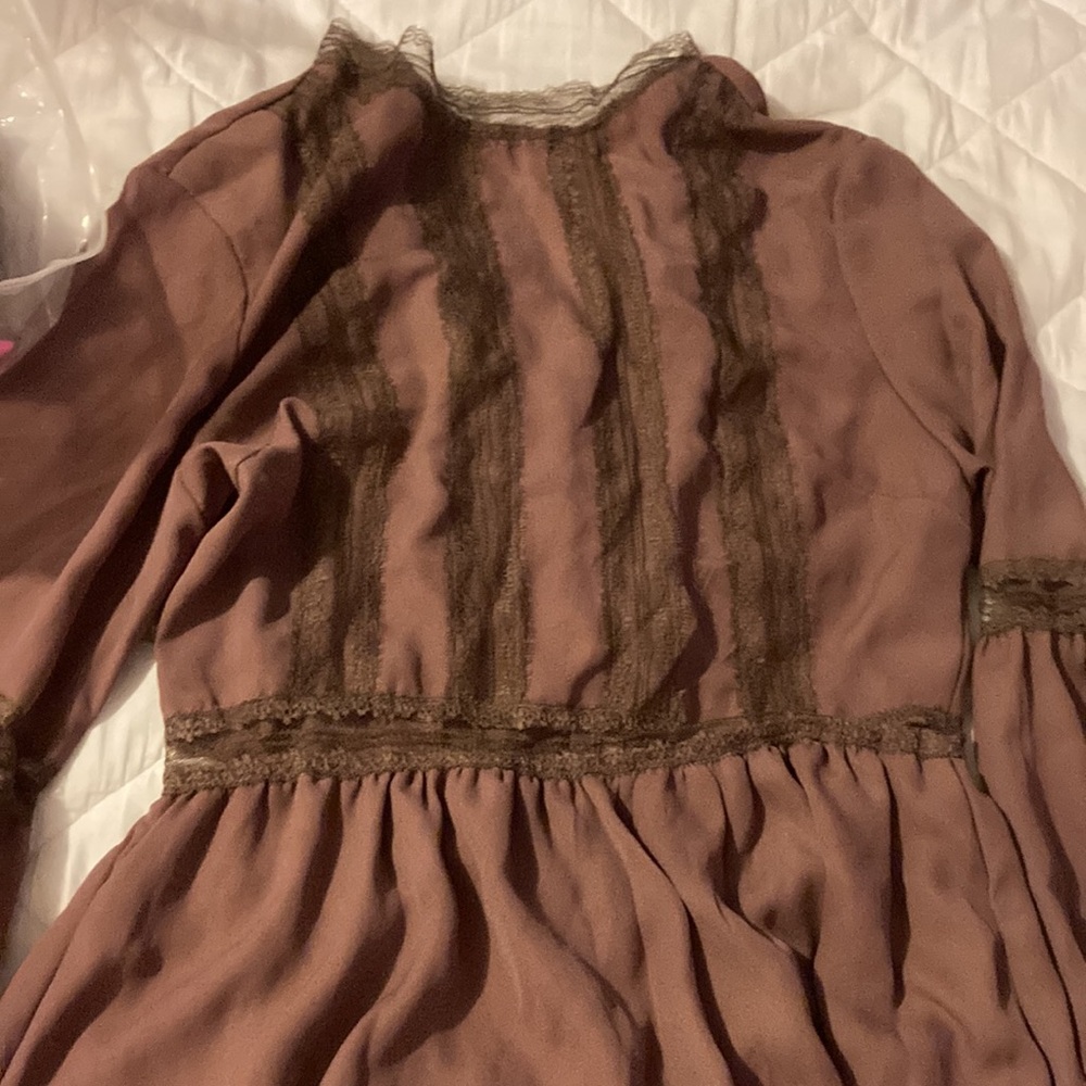 Dress - Picture 7 of 7